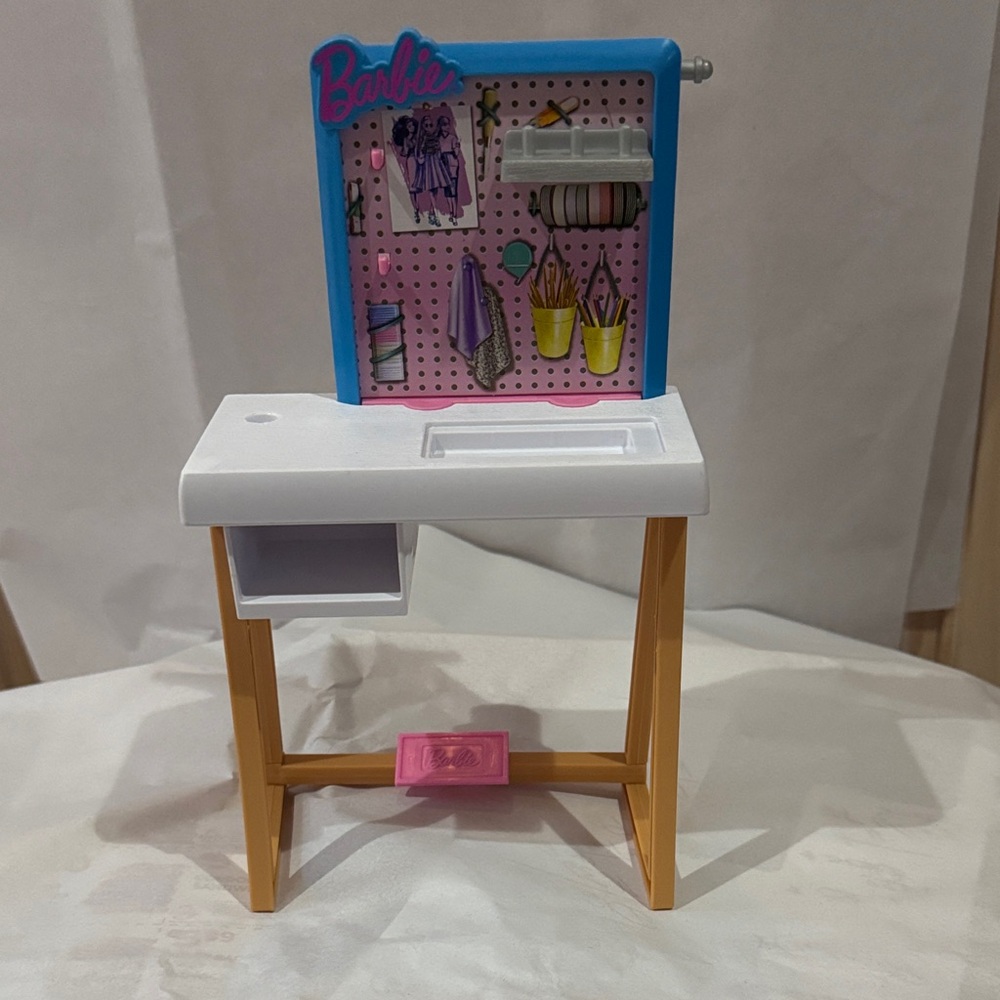 Barbie Fashion Studio Table